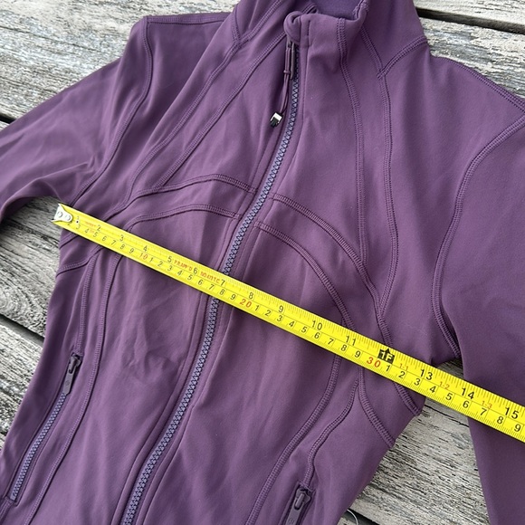 Lululemon Define Cropped Jacket Nulu Grape Thistle NWT SIZE 2 🍇 - Picture 5 of 7